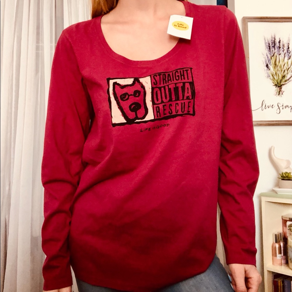 NWT LIFE IS GOOD TSHIRT